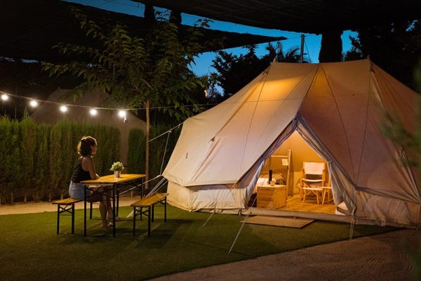 Exterior tienda Kampaoh en camping Lo Monte