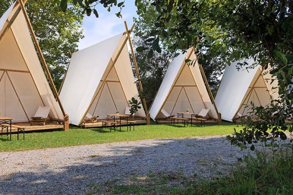 Tiendas de campaña en camping Somo Parque Kampaoh
