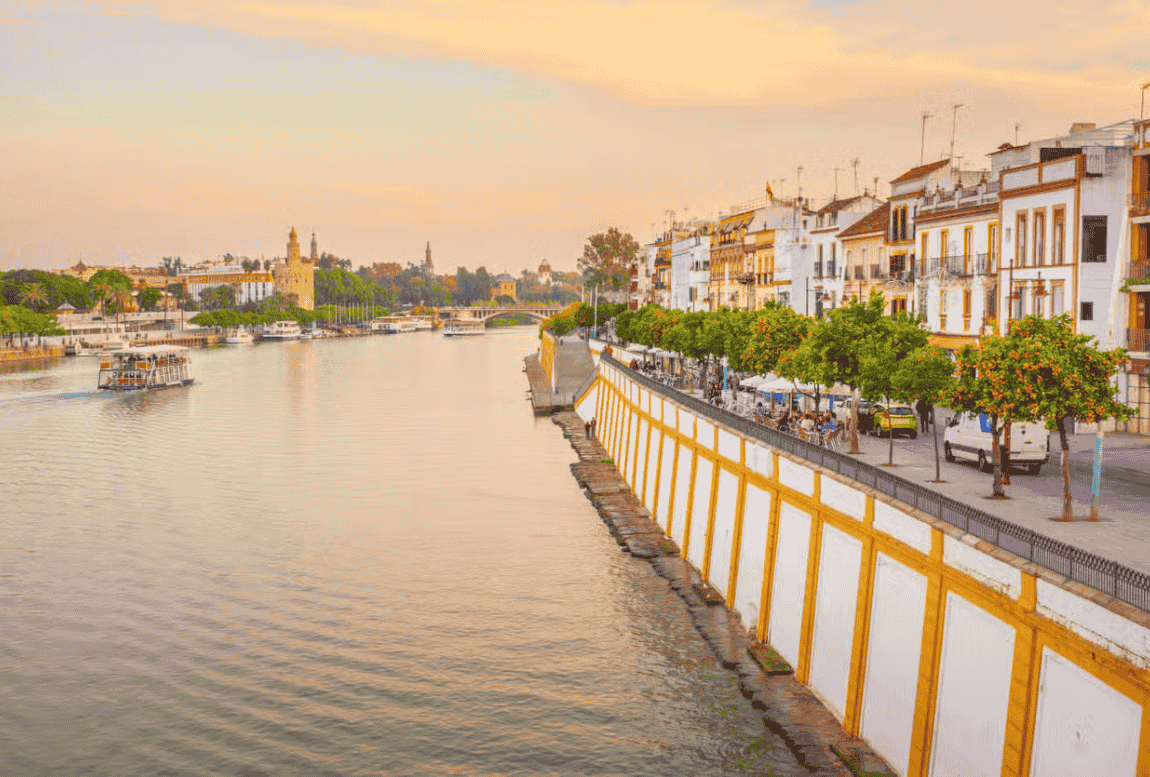 Free Tour Triana